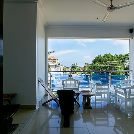 @Home Boutique B&B Hostel And Suite Accra Ngoại thất bức ảnh