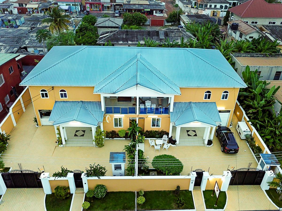 @Home Boutique B&B Hostel And Suite Accra Ngoại thất bức ảnh