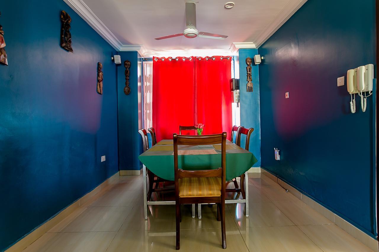 @Home Boutique B&B Hostel And Suite Accra Ngoại thất bức ảnh