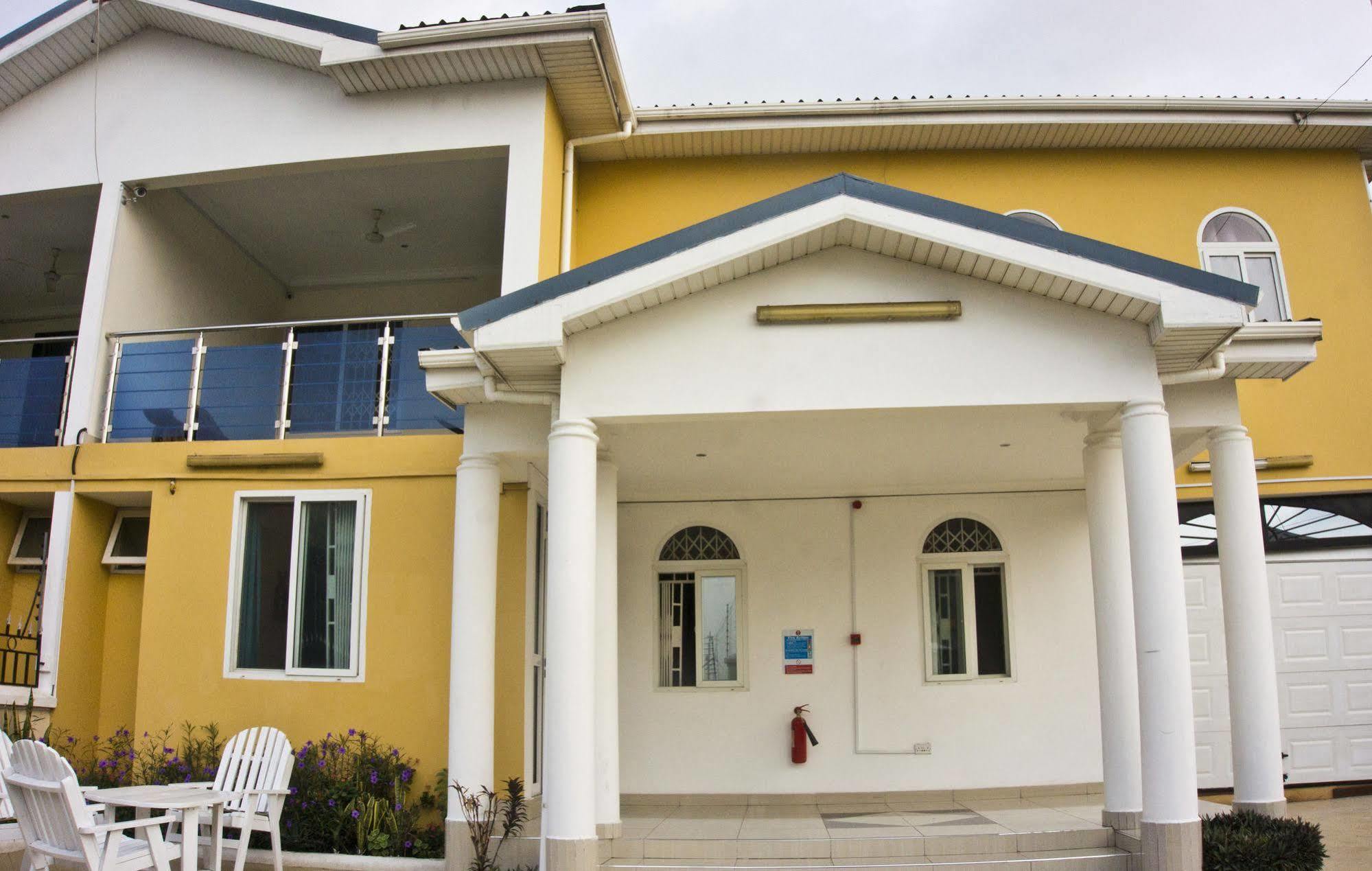 @Home Boutique B&B Hostel And Suite Accra Ngoại thất bức ảnh